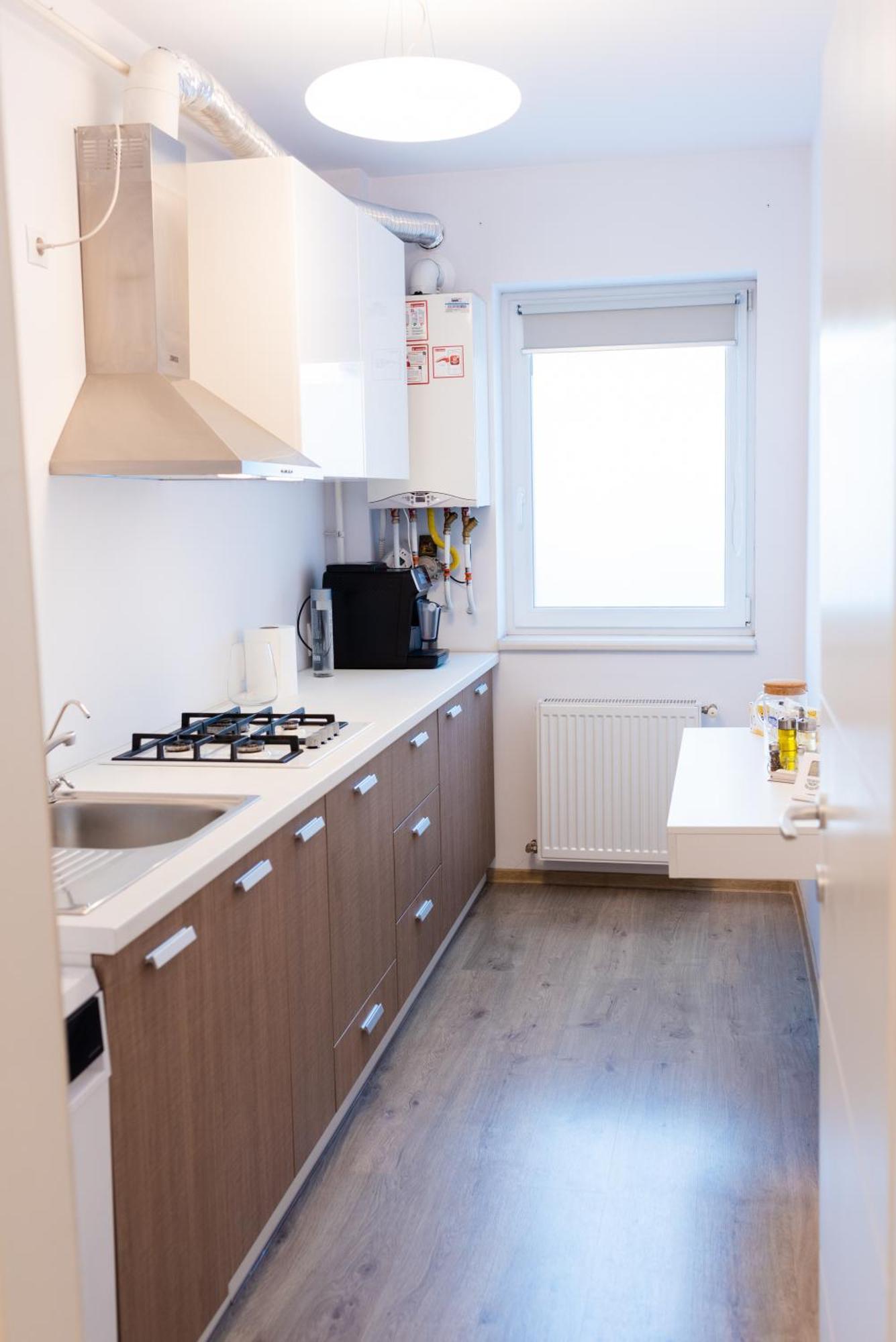 Thome White Flat Apartment *